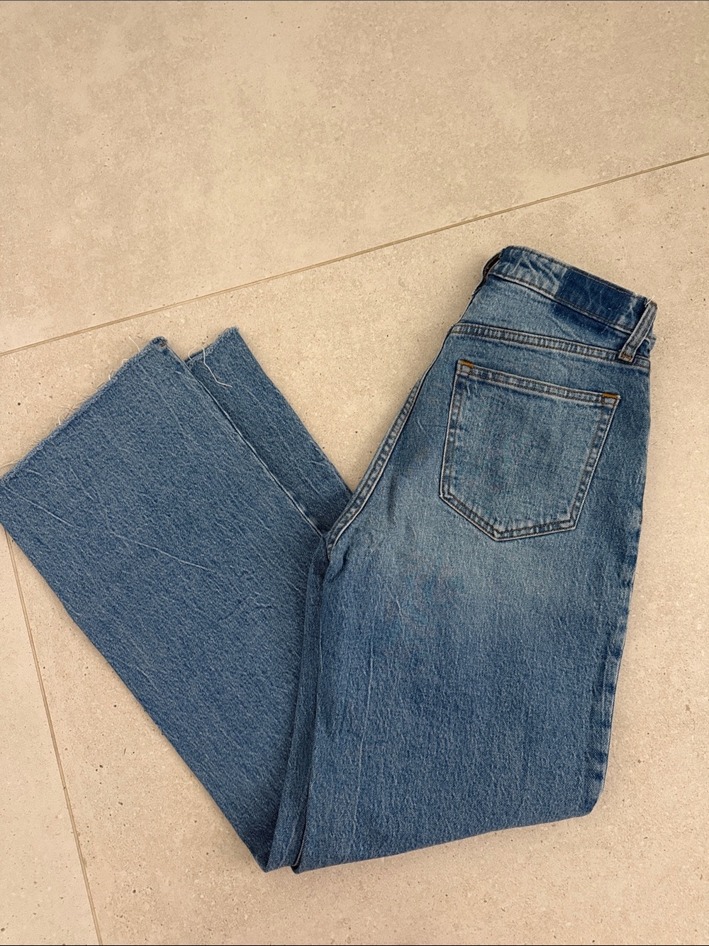 Abercrombie 90’s Relaxed Jean High Rise